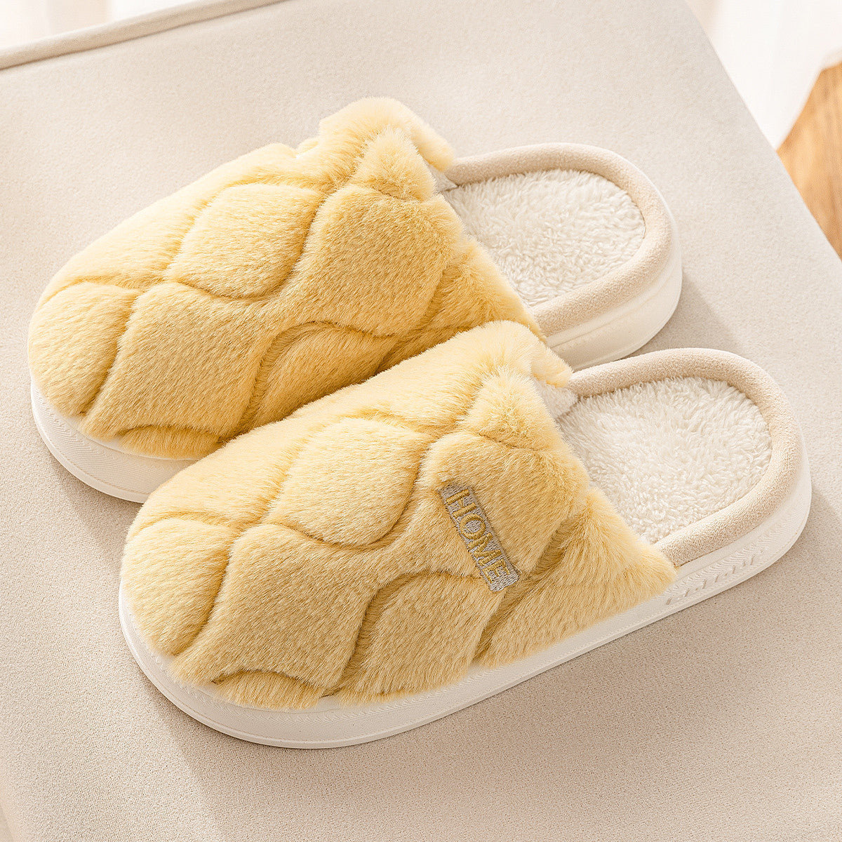 Plush Slippers Winter For Women Indoor Floor Bedroom Home Slipper Warm Solid House Shoes.